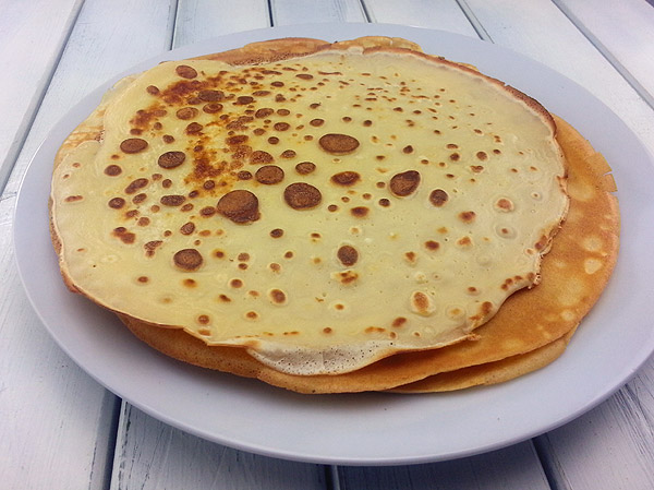 thin pancakes or crepes